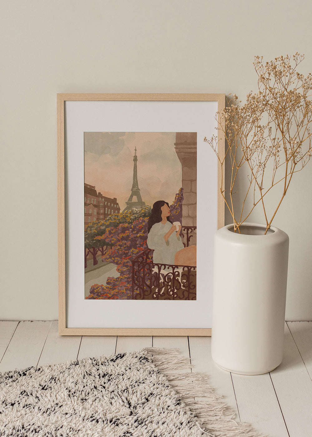 Illustrationerne er tegnet digitalt med gouache, en maling der er tykkere og heldækkende i modsætning til transparente akvareller. Før akrylmaling blev gouache brugt som et alternativ til olie, men bruges nu også meget grafisk f.eks. til farvelægning af illustrationer. Alle vores plakater printes på 240 g. mat kvalitetspapir og findes i 7 standardstørrelser. Plakaterne printes på 12-farve plotter, som giver en enestående farvegengivelse.
